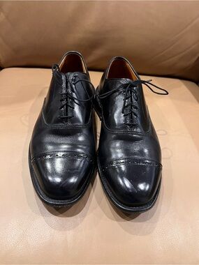 Allen Edmonds Byron Shoes
Mens Size 9.5 Black Leather
Cap Toe Dress Oxford USA